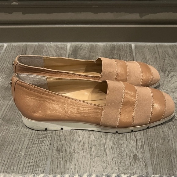 Donald Pliner neutral walking Beige Striped Loafers size 9 - Picture 5 of 9